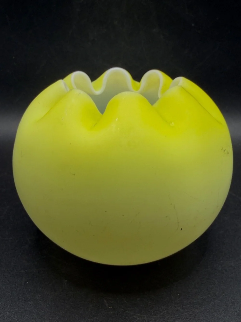 Vintage Yellow Cased Satin Glass Rose Bowl Vase Crimped Edge Tabletop Vessel - Picture 4 of 8